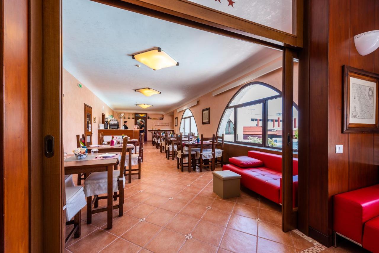 Leone De Castris Wine Hotel Salice Salentino Esterno foto