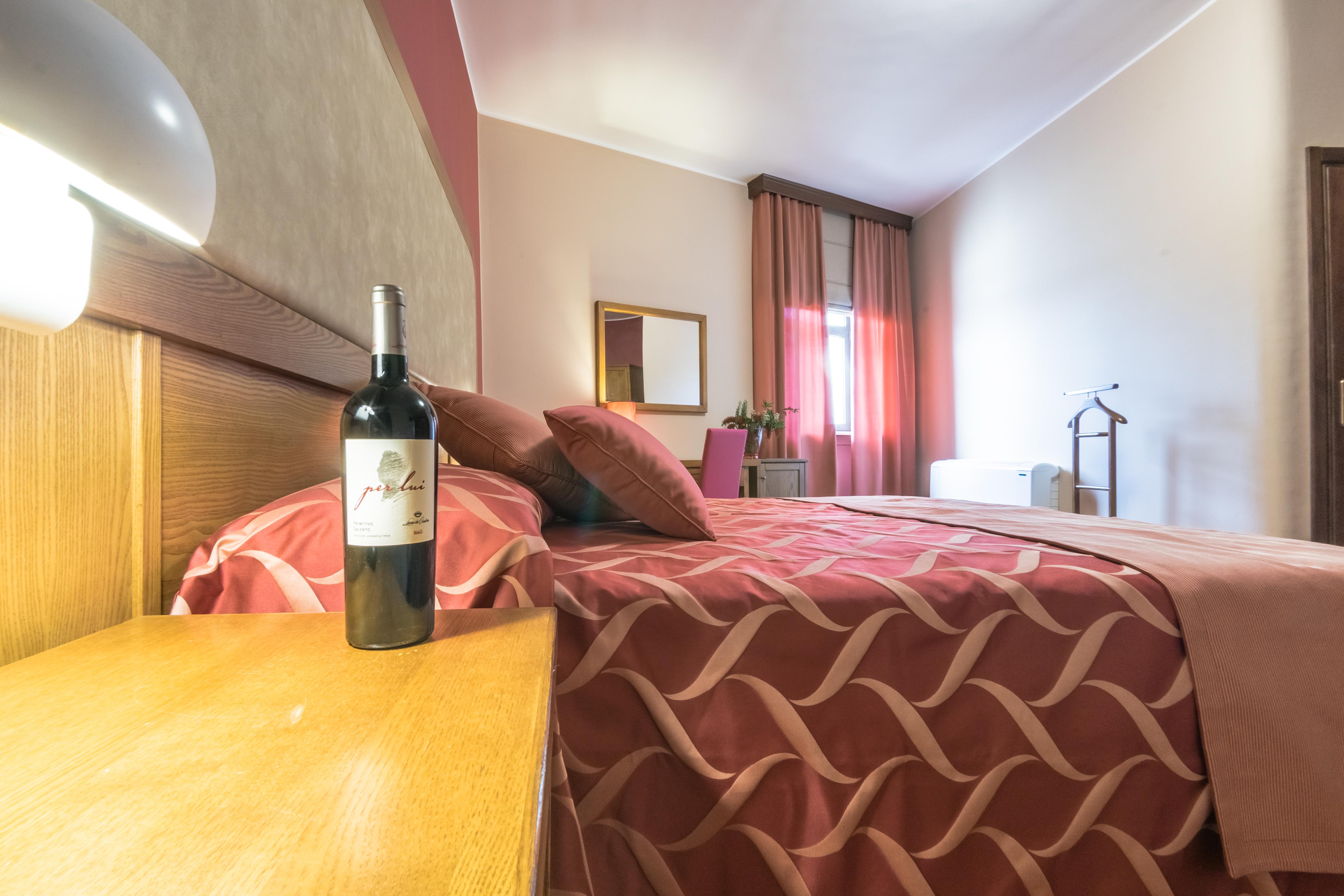 Leone De Castris Wine Hotel Salice Salentino Esterno foto