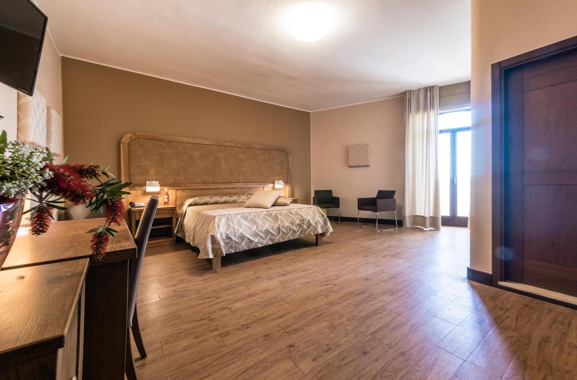 Leone De Castris Wine Hotel Salice Salentino Esterno foto